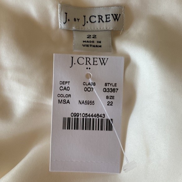 J. Crew Factory Scalloped cami top in size 22 and 24 plus size - Picture 3 of 7